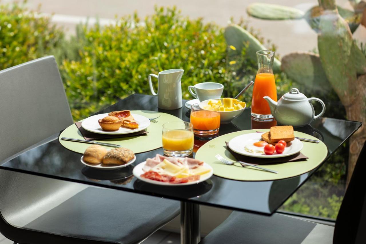 8piuhotel Hotel