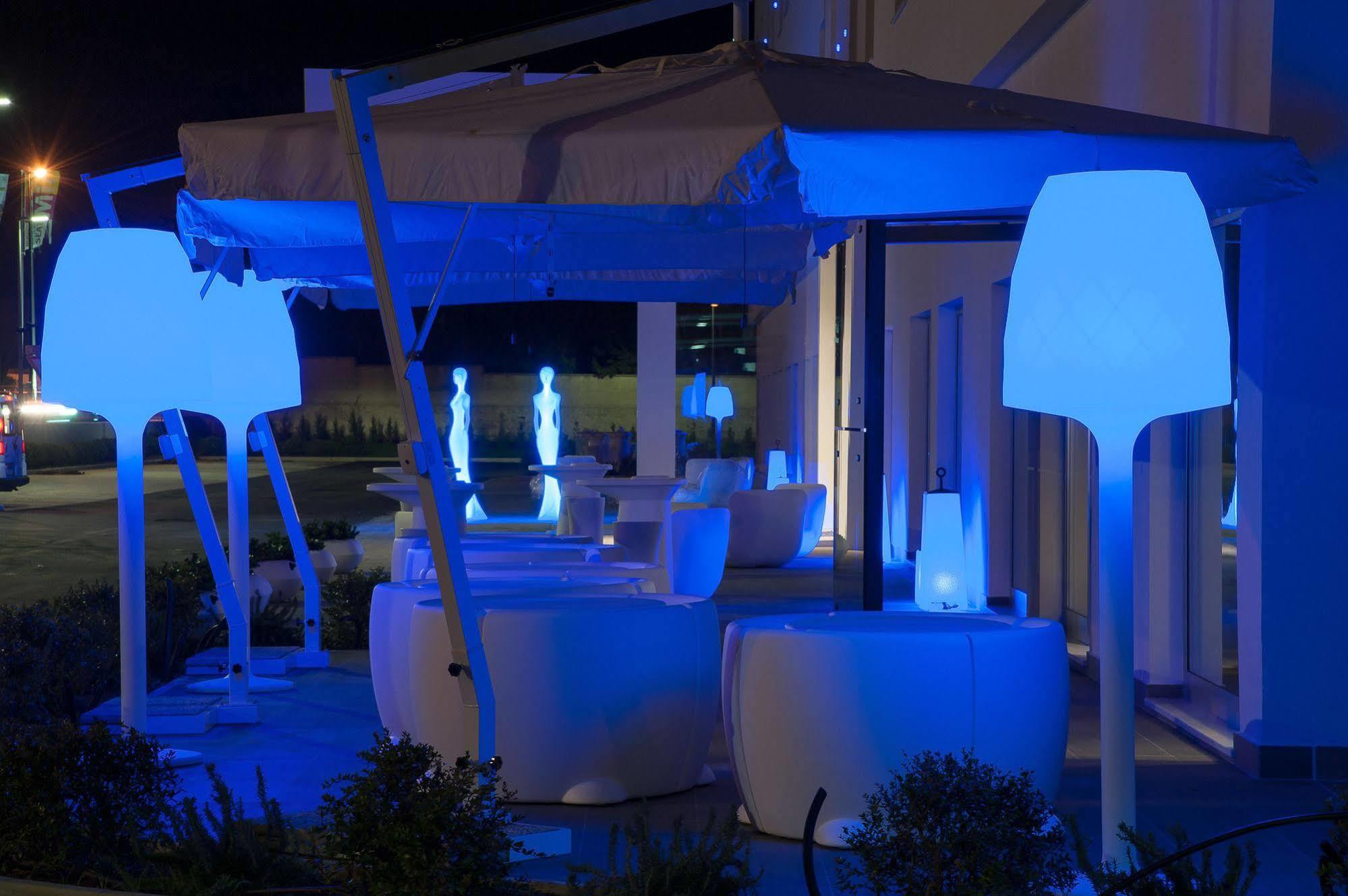 8piuhotel 4*